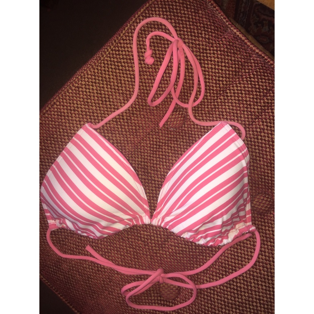 Abercrombie & Fitch triangle bikini top size M